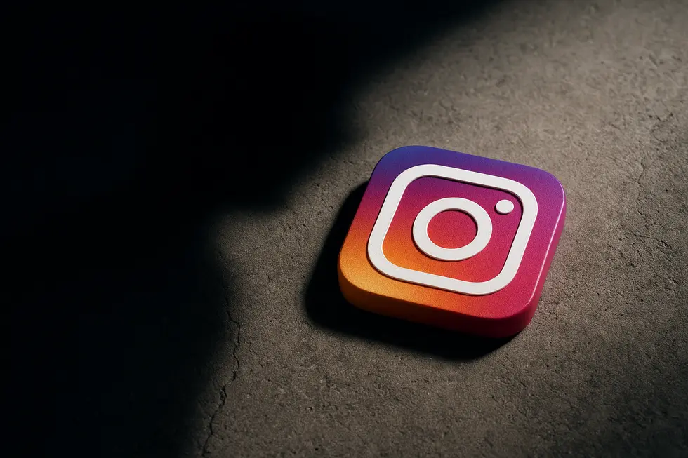 Illustration showing how shadowban affects Instagram business profiles.